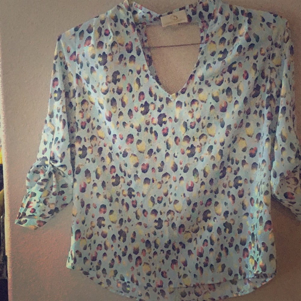 Collective Concepts keyhole blouse. Size S